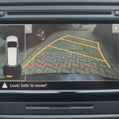 Reversing-camera-Optional-RNS-510-Navigation-System-1 Reversing-camera-Optional-RNS-510-Navigation-System-1